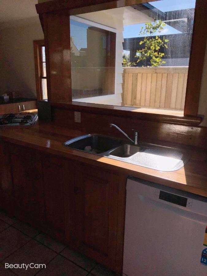 Papanui road holiday home Christchurch Exterior foto